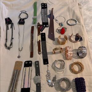 Stylish Women's Bracelets & necklaces -